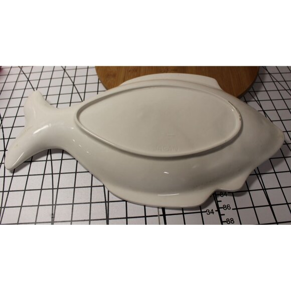 White Porcelain Fish Shaped Serving Platter Finely Detailed Made In Japan - Picture 5 of 6